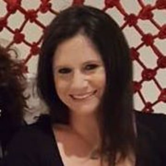 Meet your Posher, Ali - Picture 1 of 1